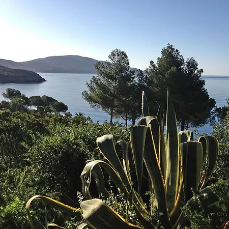 Capo Sud فندق 3*
