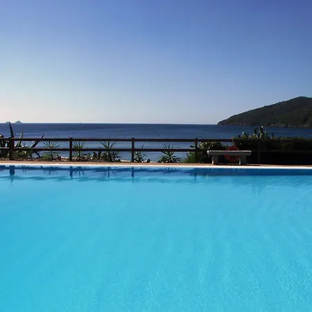 Szálloda Capo Sud